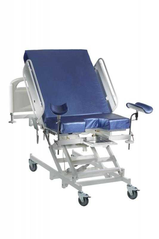 Кровать медицинская для родовспоможения КМРэ138-МСК с регулировкой высоты электроприводом, в комплекте с боковыми ограждениями и матрацем (код МСК-138)